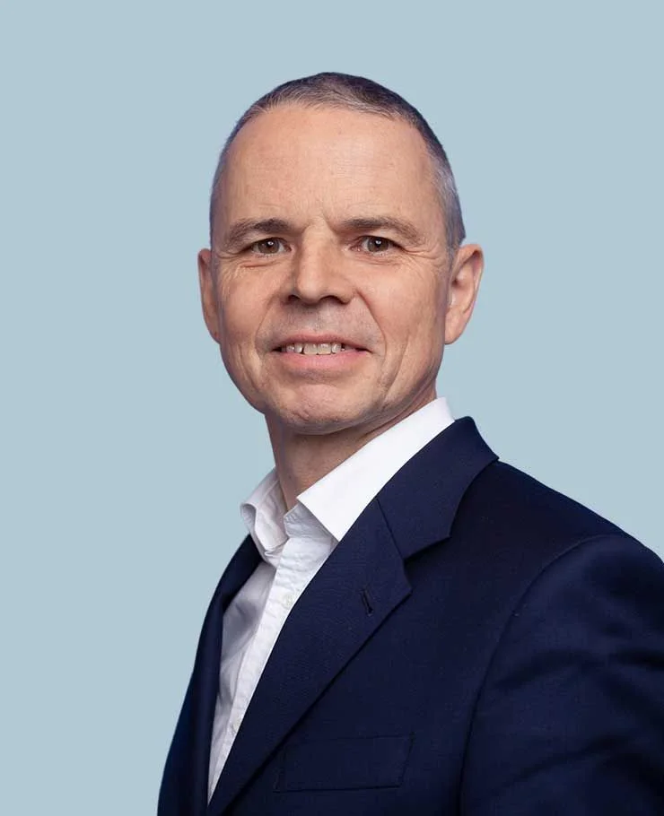 Ruben Seebaß <br>(Chairperson)